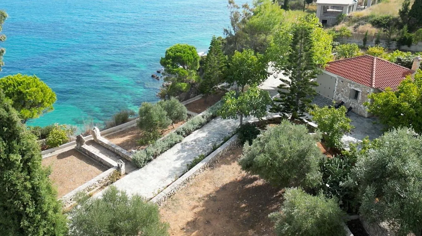 Pesádha Ploes Luxury Cottages יוון
